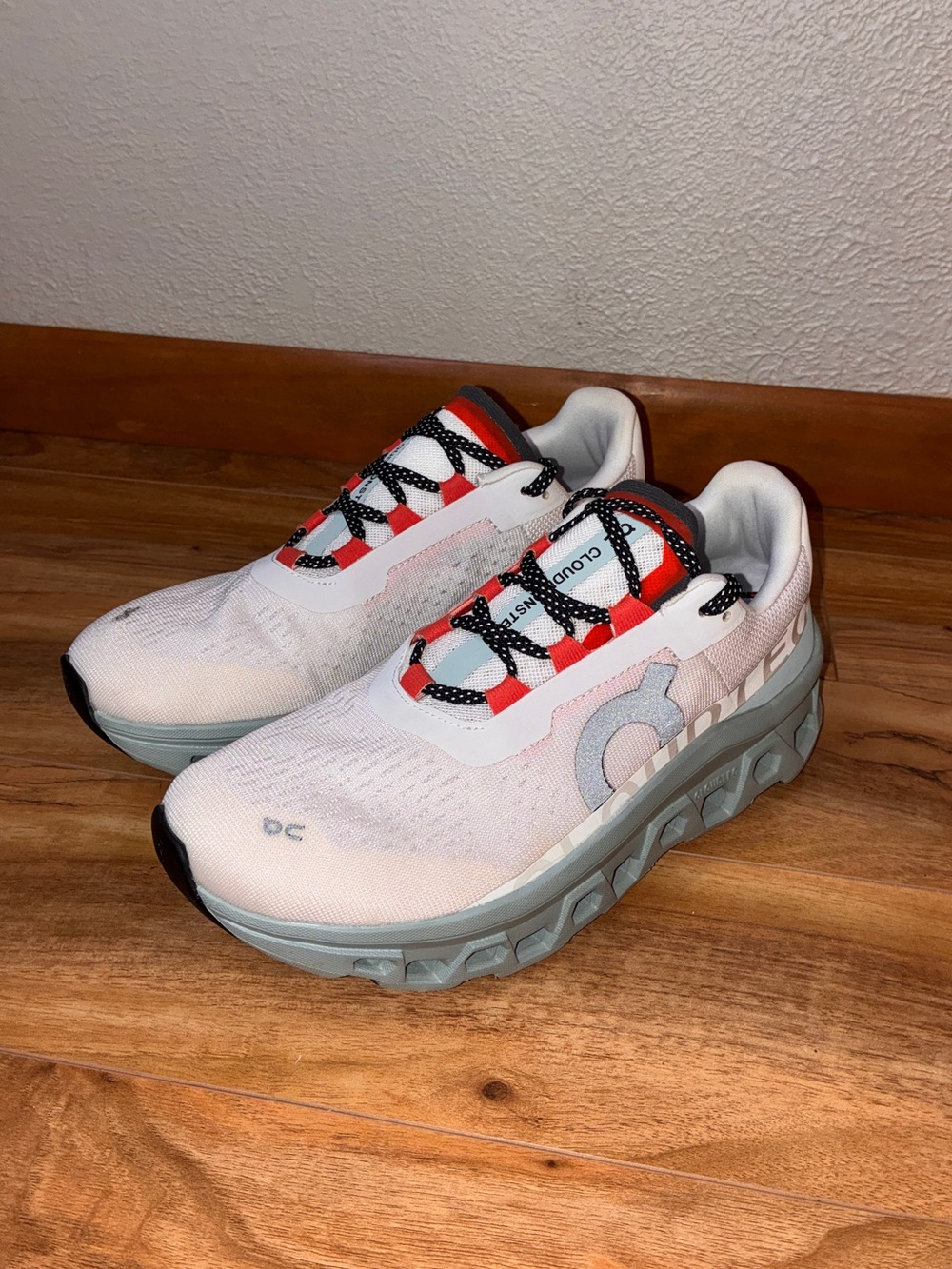 On Cloud Men’s Cloudmonster Athletic Running Sneaker Shoes, frost surf -size 7.5